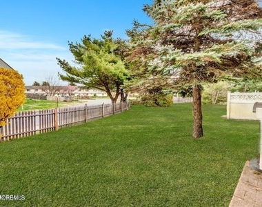 7 Creek Road - Photo Thumbnail 24