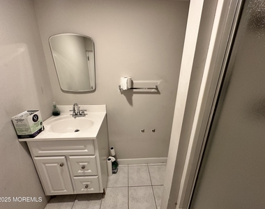330 Highland Avenue - Photo Thumbnail 21