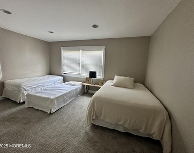 330 Highland Avenue - Photo Thumbnail 18