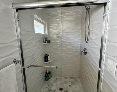 330 Highland Avenue - Photo Thumbnail 11