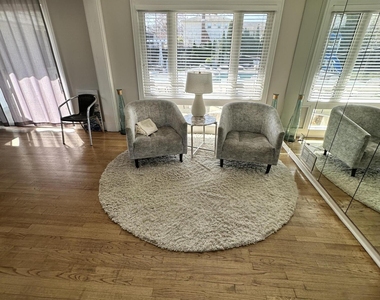 330 Highland Avenue - Photo Thumbnail 6