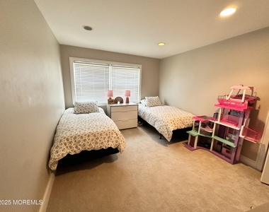 330 Highland Avenue - Photo Thumbnail 15