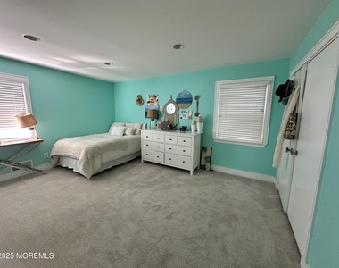 330 Highland Avenue - Photo Thumbnail 16
