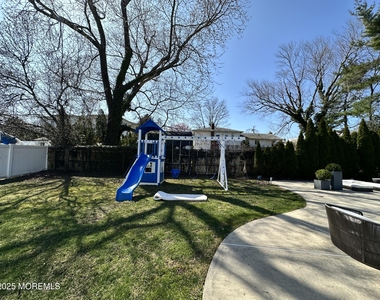 330 Highland Avenue - Photo Thumbnail 22