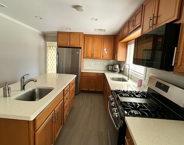 330 Highland Avenue - Photo Thumbnail 4