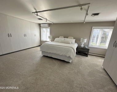 330 Highland Avenue - Photo Thumbnail 9