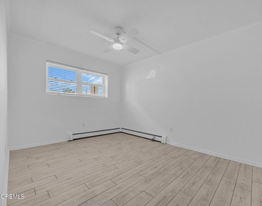 455 Ocean Boulevard - Photo Thumbnail 9