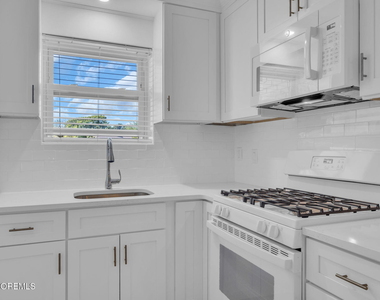 455 Ocean Boulevard - Photo Thumbnail 6
