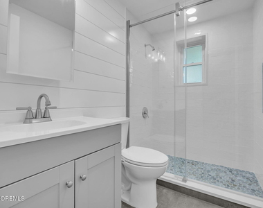 455 Ocean Boulevard - Photo Thumbnail 10