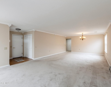 43 Stockport Drive - Photo Thumbnail 20