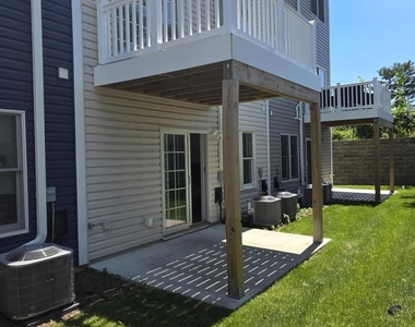 156 W Front Street - Photo Thumbnail 10