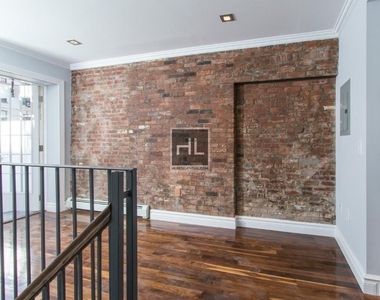 Ridge Street - Photo Thumbnail 5