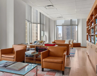 Spruce Street - Photo Thumbnail 11