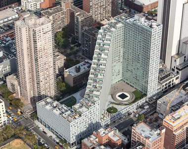 West 54th Street - Photo Thumbnail 10
