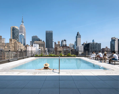 West 28th Street - Photo Thumbnail 9