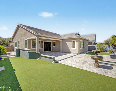 20523 W Rosewood Lane - Photo Thumbnail 36
