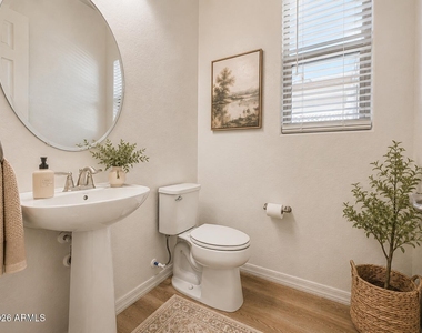 20523 W Rosewood Lane - Photo Thumbnail 15