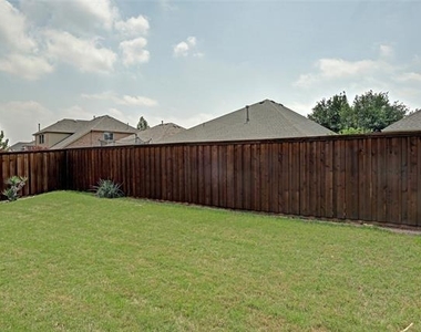 2804 Cascade Cove Drive - Photo Thumbnail 21