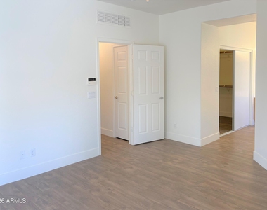 21192 E Saddle Way - Photo Thumbnail 12