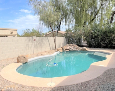 21192 E Saddle Way - Photo Thumbnail 20