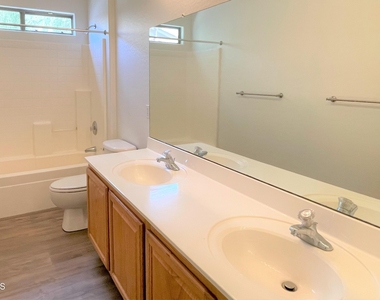 21192 E Saddle Way - Photo Thumbnail 17