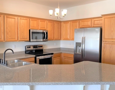 21192 E Saddle Way - Photo Thumbnail 9