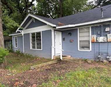 2909 Bonham Street - Photo Thumbnail 1