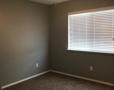 3305 Rustic Meadow Trail - Photo Thumbnail 10