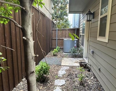 5964 Morning Star Place - Photo Thumbnail 14