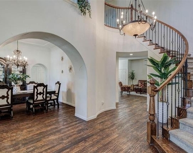 9823 Carriage Hill Lane - Photo Thumbnail 1