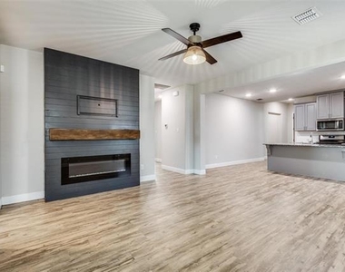 3725 Holley Ridge Way - Photo Thumbnail 9