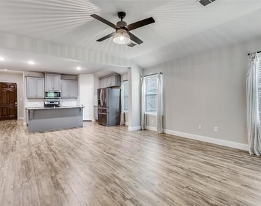 3725 Holley Ridge Way - Photo Thumbnail 8