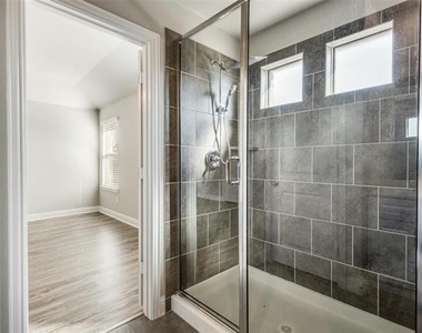 3725 Holley Ridge Way - Photo Thumbnail 17