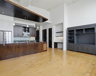 2600 W 7 Th Street - Photo Thumbnail 8