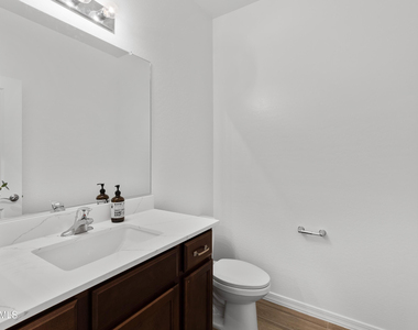 15636 N 29th Street - Photo Thumbnail 11