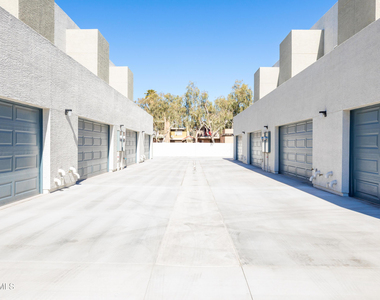 15636 N 29th Street - Photo Thumbnail 23