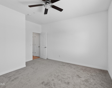 15636 N 29th Street - Photo Thumbnail 15