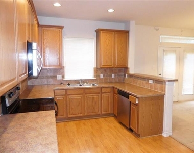 6200 Texana Way - Photo Thumbnail 2