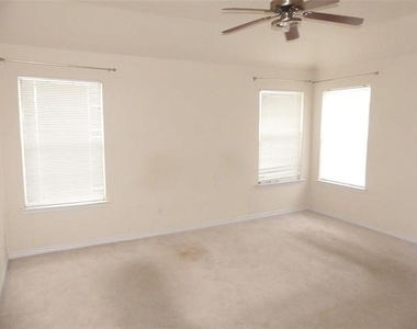 6200 Texana Way - Photo Thumbnail 10