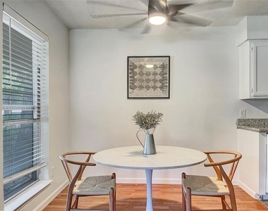 7002 Lincoln Drive - Photo Thumbnail 7