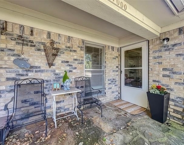 7002 Lincoln Drive - Photo Thumbnail 3