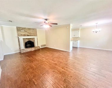 1703 Pecan Park Drive - Photo Thumbnail 2