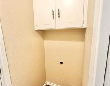 1703 Pecan Park Drive - Photo Thumbnail 16