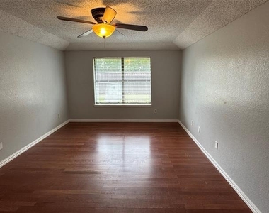 6629 High Lawn Terrace - Photo Thumbnail 12