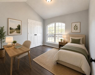 813 Essex Drive - Photo Thumbnail 8