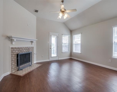 11728 Netleaf Lane - Photo Thumbnail 3