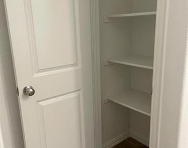 1115 Mahogany Lane - Photo Thumbnail 18