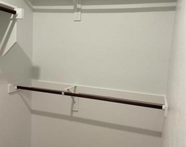 1115 Mahogany Lane - Photo Thumbnail 17