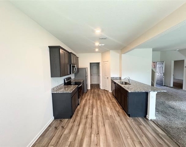 752 Saratoga Drive - Photo Thumbnail 1