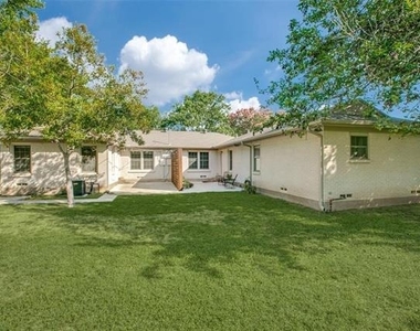 9208 San Fernando Way - Photo Thumbnail 9